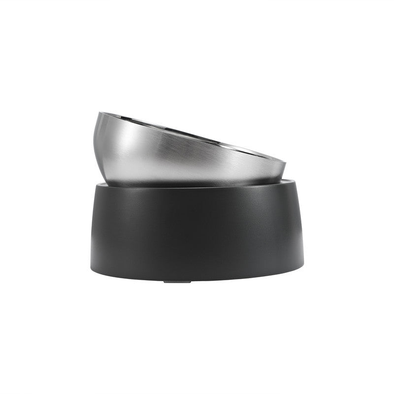 "Stainless steel pet feeding bowl with a non-slip base, perfect for dogs and cats."