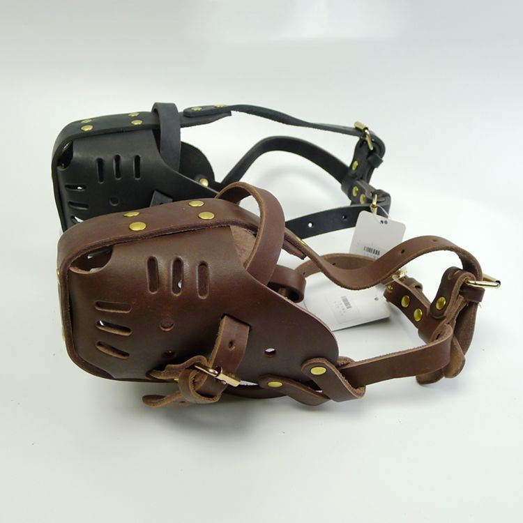 Leather dog muzzle made from natural cowhide, offering a sleek and comfortable design. Ideal for all breeds, it ensures both safety and comfort for your dog during use